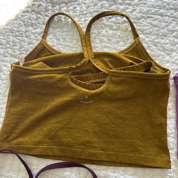 Beyond yoga crop tank Size M - Picture 4 of 7